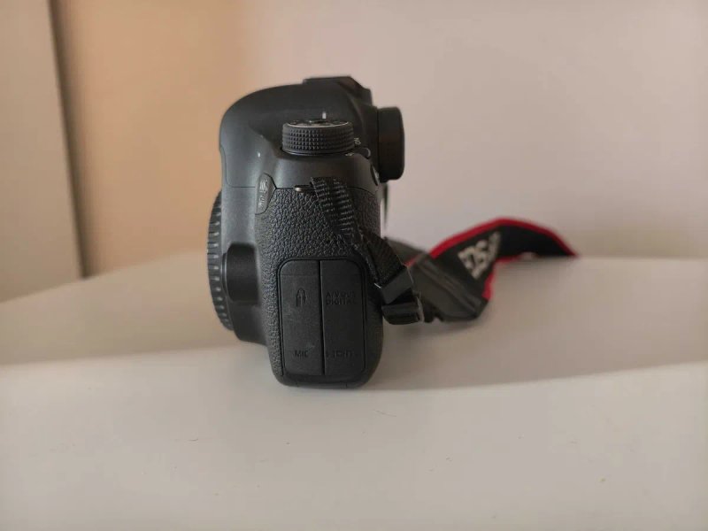 Canon EOS 6D Body — фото 3