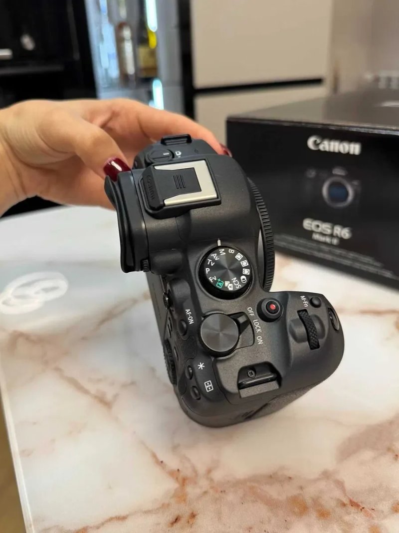 Canon EOS R6 Mark II У наявності — фото 6