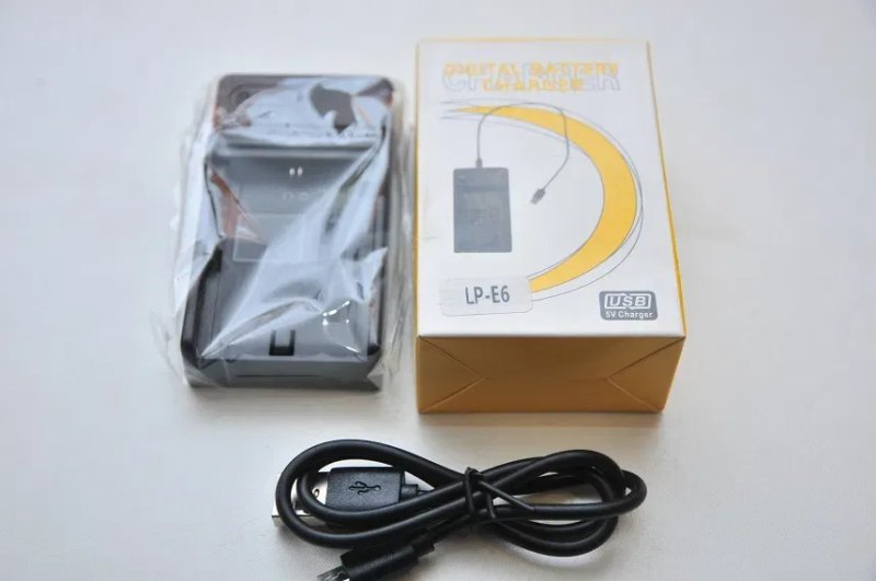 Canon LP-E5/LP-E6/LP-E8/LP-E10/BP-511/LP-E12/LP-E17 USB Зарядное — фото 2