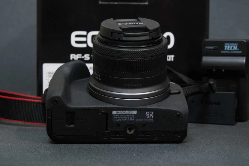 Canon R100 + kit 18-45mm IS STM — фото 6