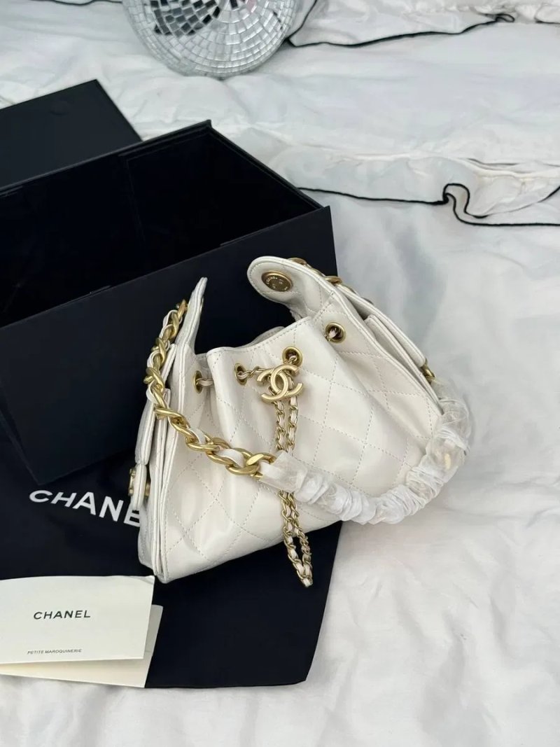 Chanel 25 Small Handbag White Lambskin with Gold Hardware/ женская сумочка Шанель / жіноча шкіряна сумочка  / нова сумочка — фото 2