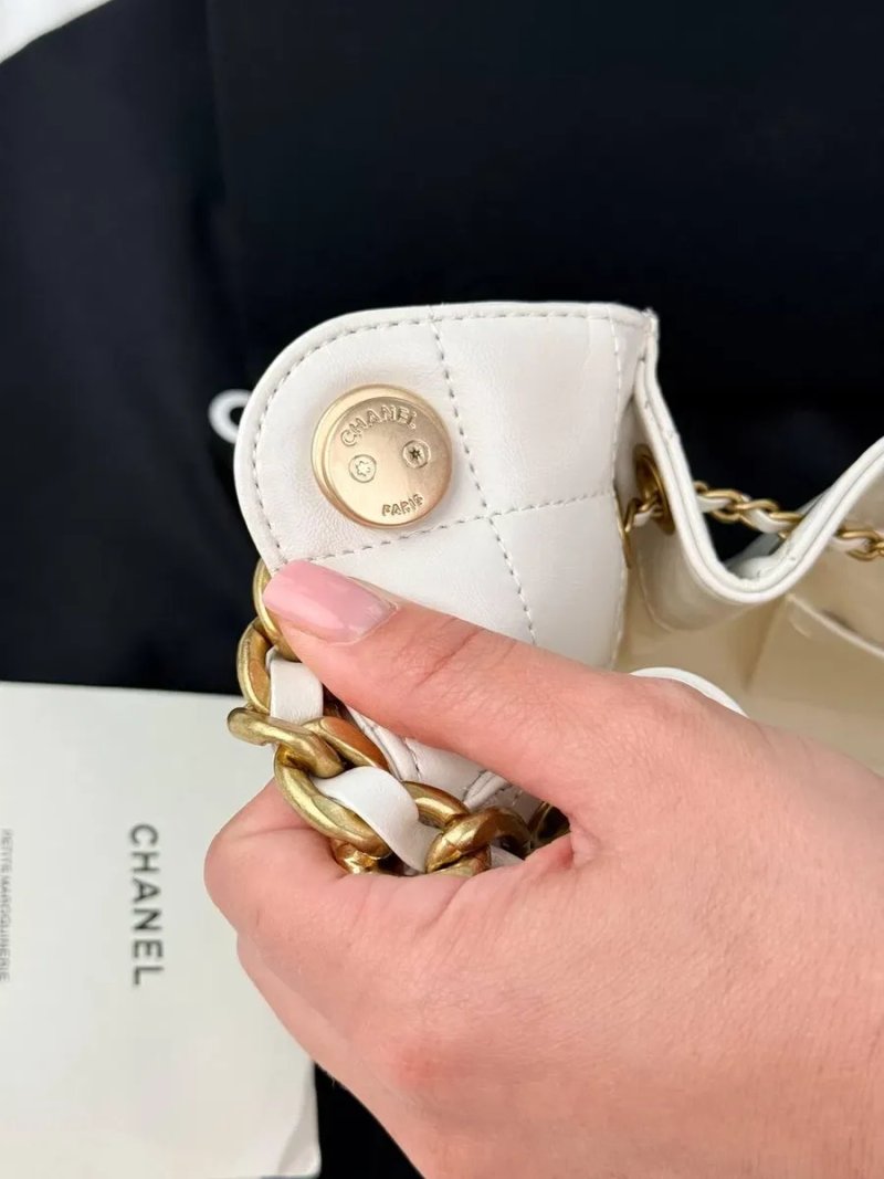 Chanel 25 Small Handbag White Lambskin with Gold Hardware/ женская сумочка Шанель / жіноча шкіряна сумочка  / нова сумочка — фото 5