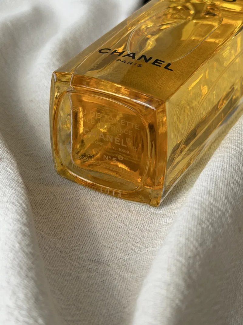 Chanel N°5 Eau de Parfum 100 мл.,парфумована та туалетна вода оригінал — фото 4