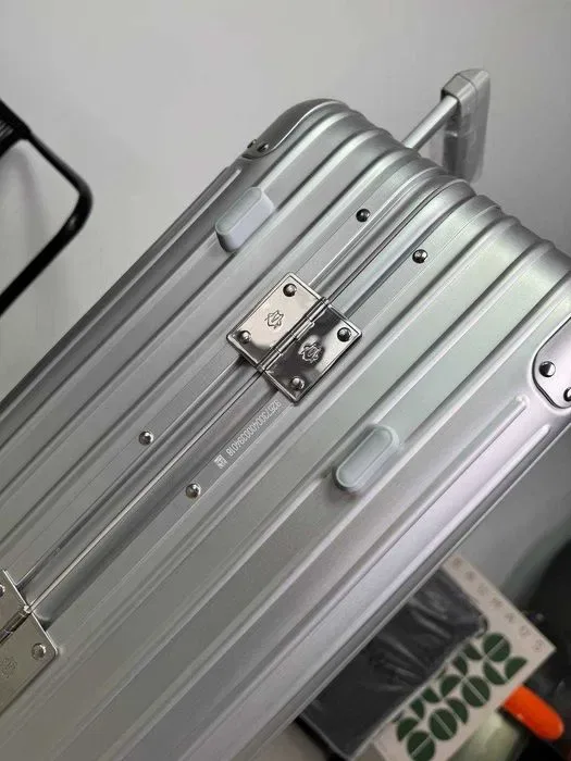 Чемодан Rimowa Check In L для багажа алюминиевый чемодан Римова дорожная сумка c892 — фото 6