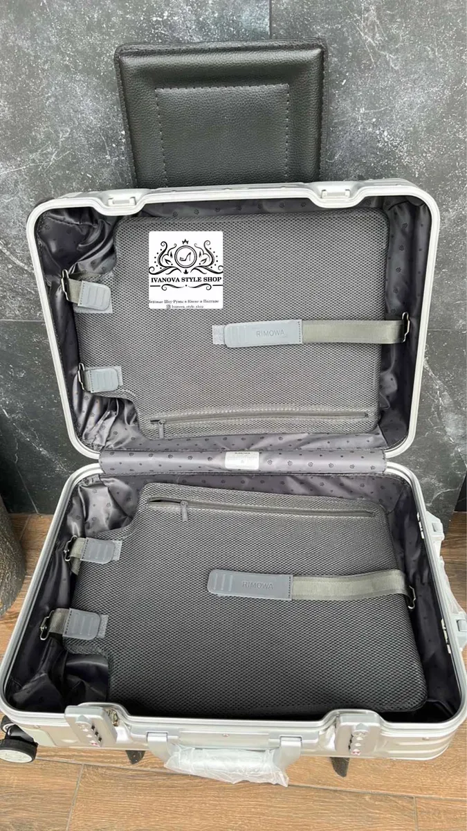 Чемодан Rimowa ручная кладь.Мои живые фото. Купить чемодан римова ручная кладь , средний или большой . — фото 6