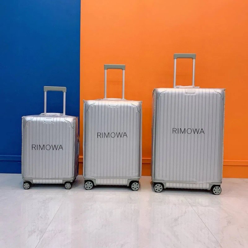 Чемодан Rimowa ручная кладь.Мои живые фото. Купить чемодан римова ручная кладь , средний или большой . — фото 7