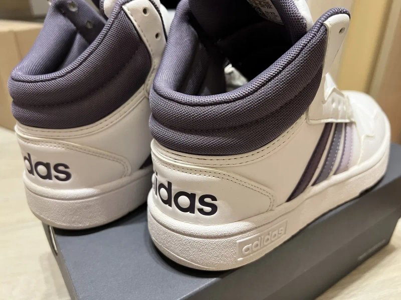 Черевики (кросівки) жіночі Adidas демісезонні — фото 3