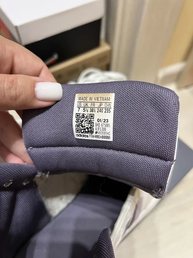 Черевики (кросівки) жіночі Adidas демісезонні — фото 4