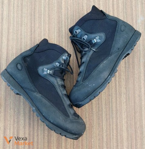 Черевики трекінгові AKU Vibram