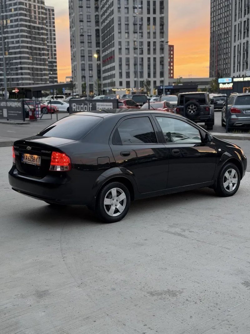 Chevrolet Aveo 2006 1.5 бензин — фото 6