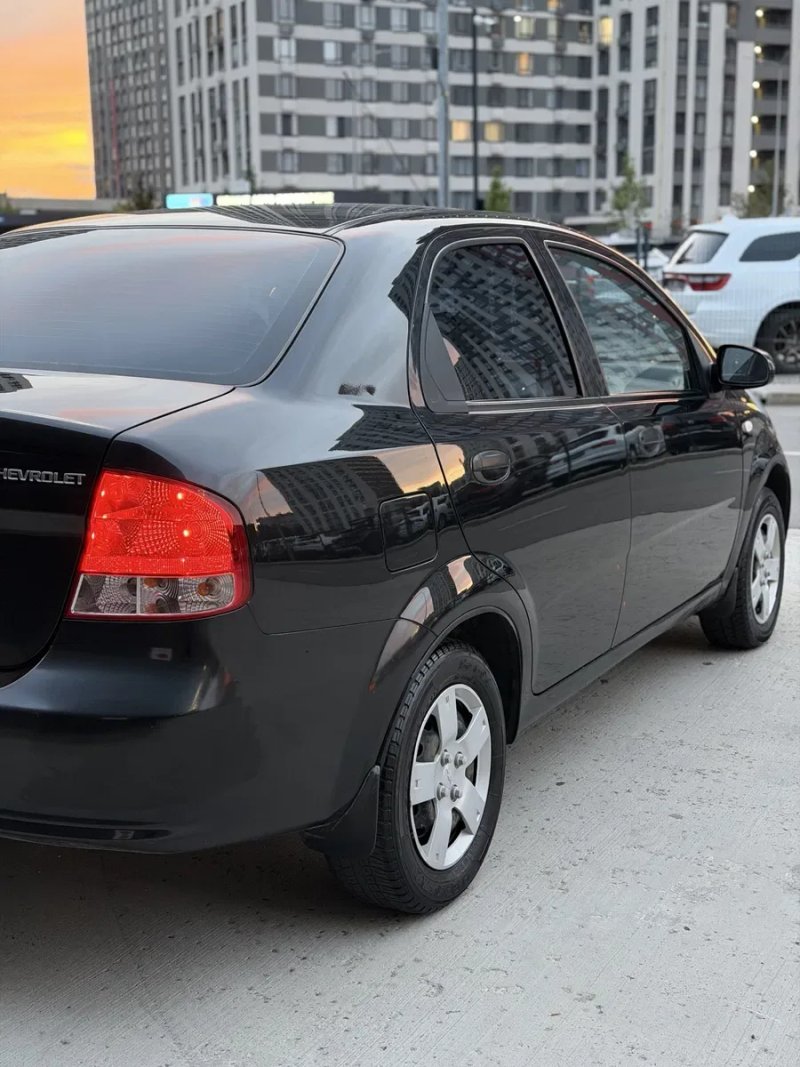 Chevrolet Aveo 2006 1.5 бензин — фото 7