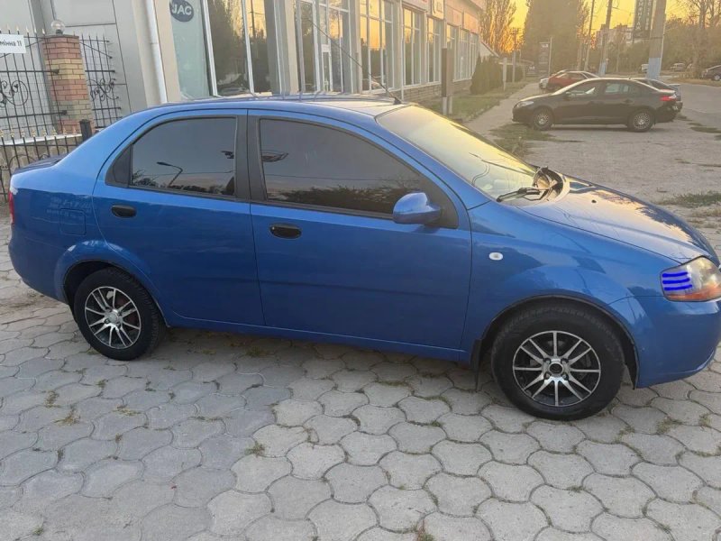 Chevrolet Aveo T200 (FL) 1.5 бензин — фото 4