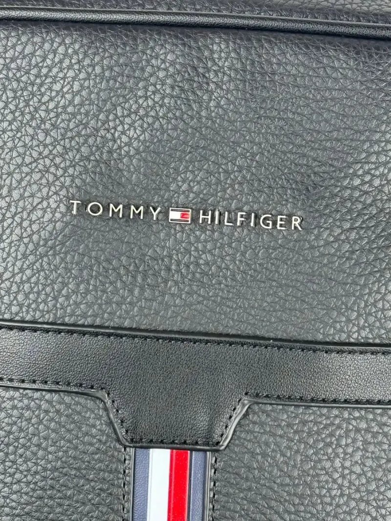 Чоловіча сумка через плече Tommy Hilfiger Downtown Reporter чорна. — фото 3