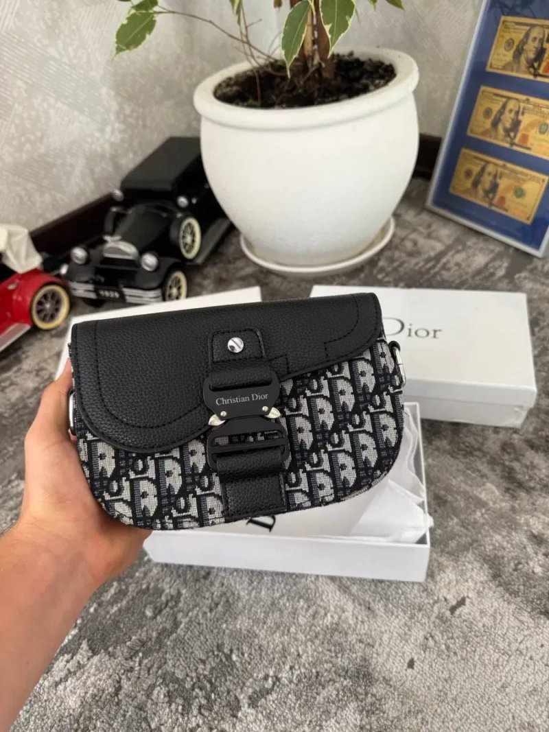 Чоловіча сумка CHRISTIAN DIOR через плече | Діор Oblique | Dior Messenger | Барсетка | Кросбоді | Сумка Dior — фото 2