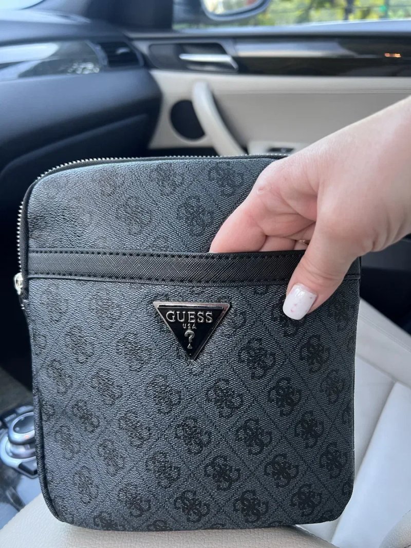Чоловіча сумка Guess — фото 4
