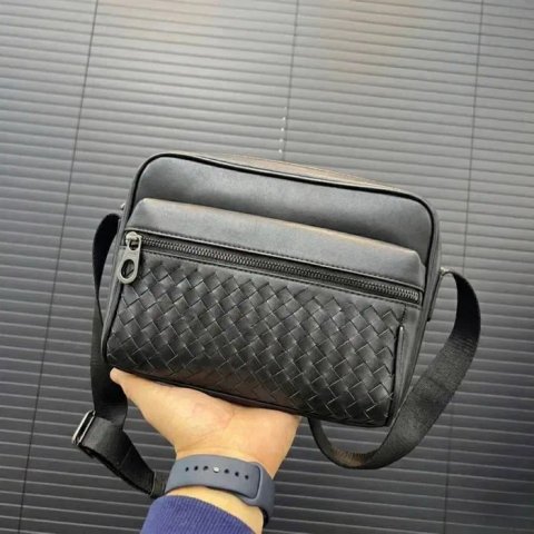 Чоловіча сумка кросбоді мужская сумка кроссбоди bottega veneta купить