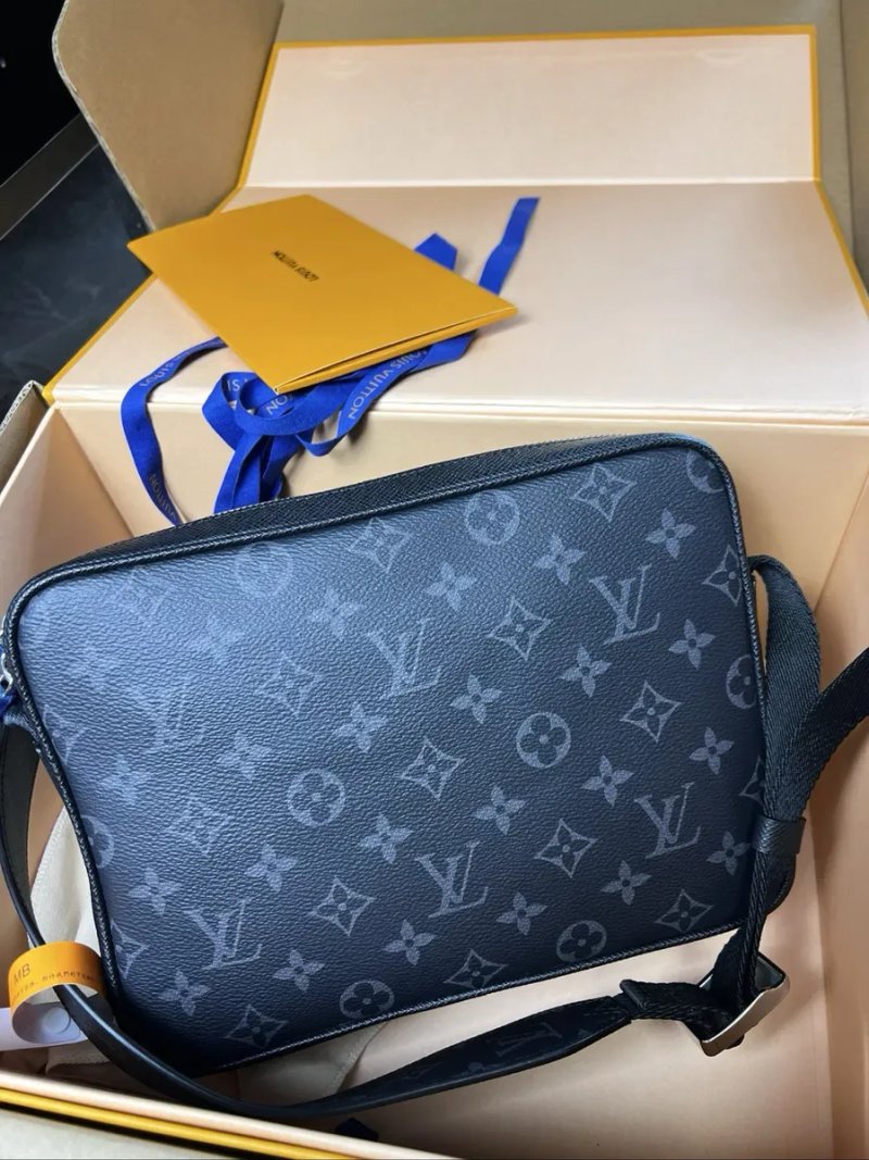 Чоловіча сумка Louis Vuitton Outdoor — фото 2