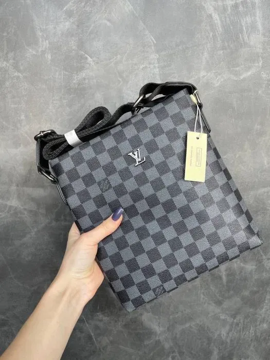 Чоловіча сумка на через плече louis vuitton придбати мужская сумка — фото 3