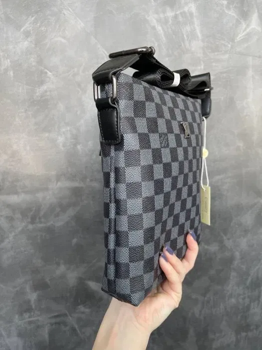Чоловіча сумка на через плече louis vuitton придбати мужская сумка — фото 8
