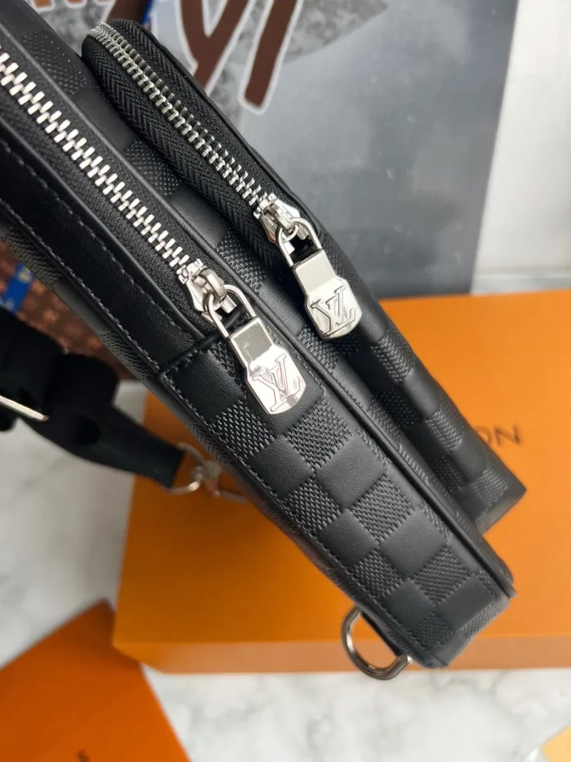 Чоловіча сумка слінг чорна сіра шкіряна Louis Vuitton Slingbag Avenue — фото 4