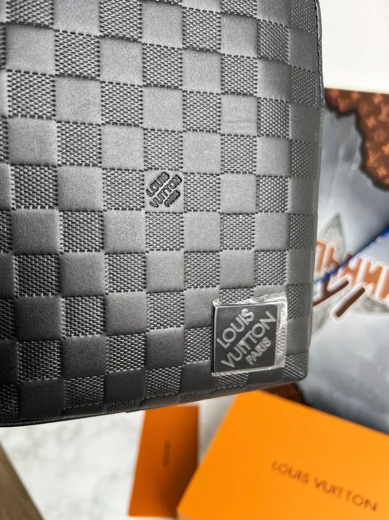 Чоловіча сумка слінг чорна сіра шкіряна Louis Vuitton Slingbag Avenue — фото 5