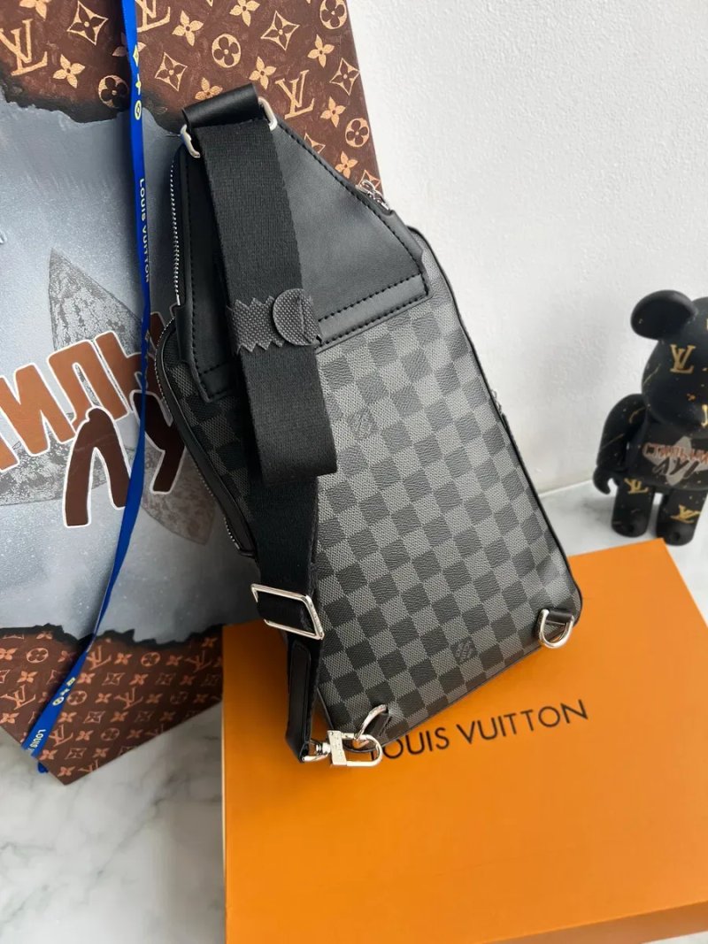 Чоловіча сумка слінг чорна сіра шкіряна Louis Vuitton Slingbag Avenue — фото 6