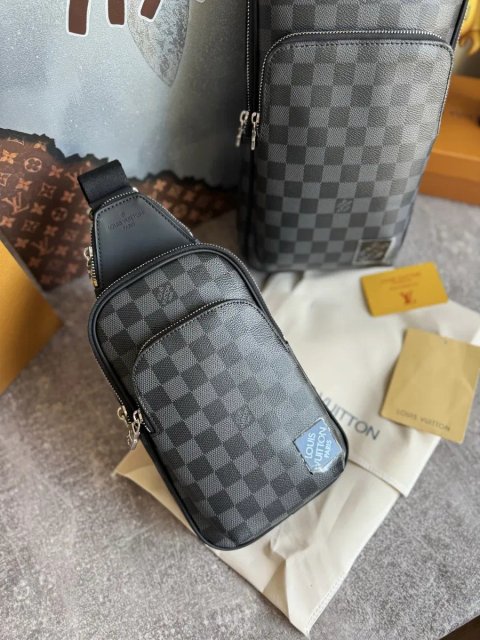 Чоловіча сумка слінг Louis Vuitton Avenue Slingbag луи витон слинг чорна сіра натуральна шкіра шкіряна мужская сумка мессенджер кожа натуральная