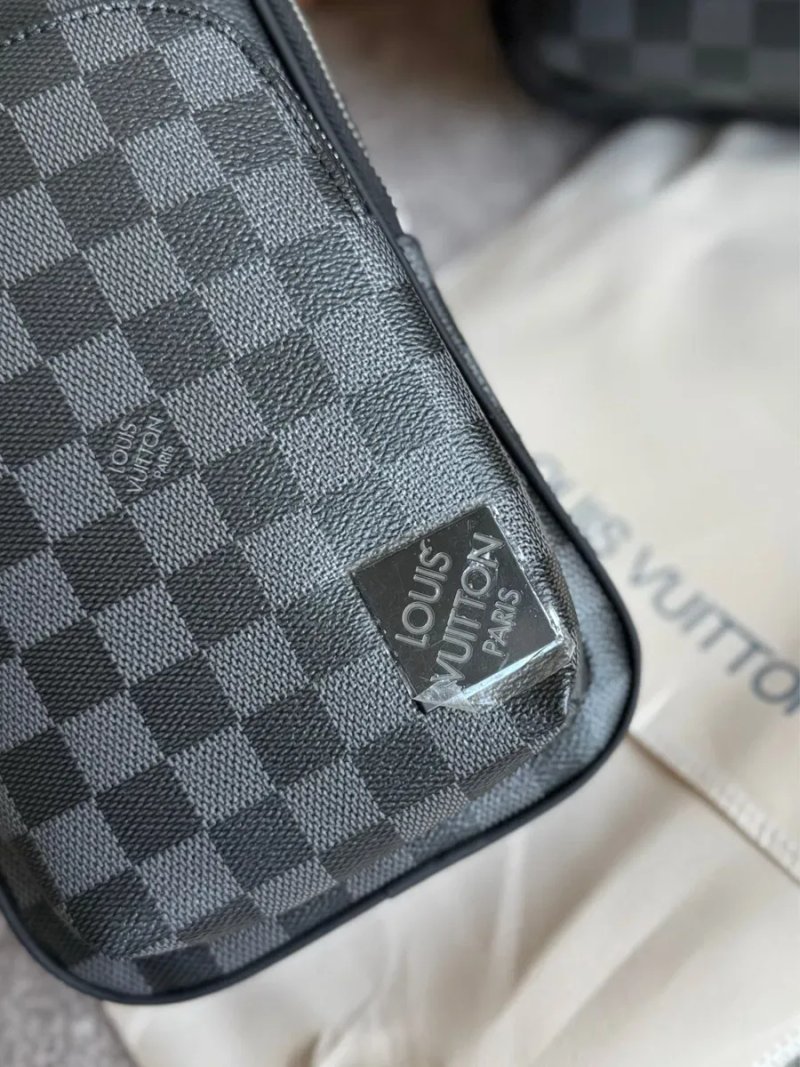 Чоловіча сумка слінг Louis Vuitton Avenue Slingbag луи витон слинг чорна сіра натуральна шкіра шкіряна мужская сумка мессенджер кожа натуральная — фото 5