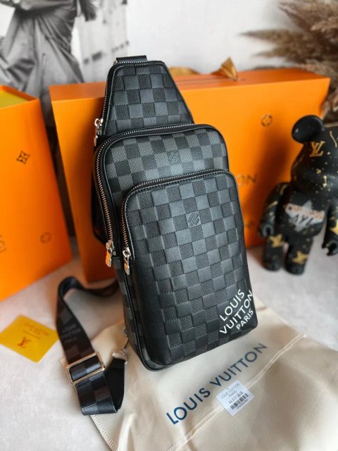 Чоловіча сумка слінг натуральна шкіра Louis Vuitton SlingBag avenue LV