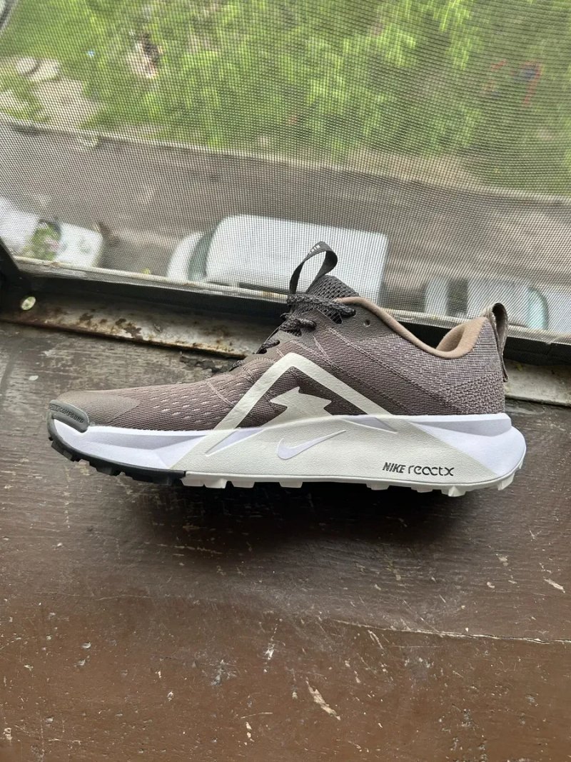 Чоловічі бігові кросівки Nike Pegasus Trail Wildhorse 10 Brown — фото 2