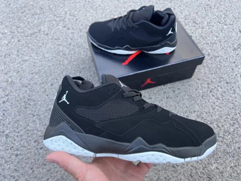 Чоловічі jordan mvp 92 black 41-45 в наявності.