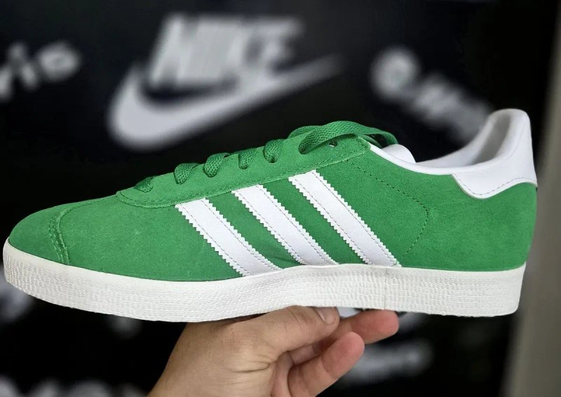 Чоловічі кросівки Adidas Gazelle Green(Оригінал)Розміри:38-24,5см і 42-26,5см — фото 2