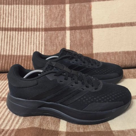 Чоловічі кросівки adidas