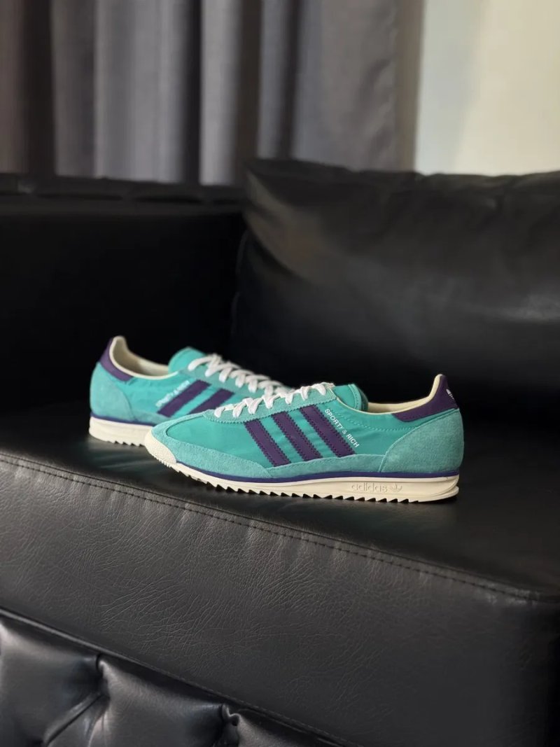 Чоловічі кросівки Adidas Originals x Sporty & Rich SL 72 OG [оригінал] 42; 42,5; 44; 44,5 Більше 500 товарів у наявності Дивіться інші наші оголошення — фото 2