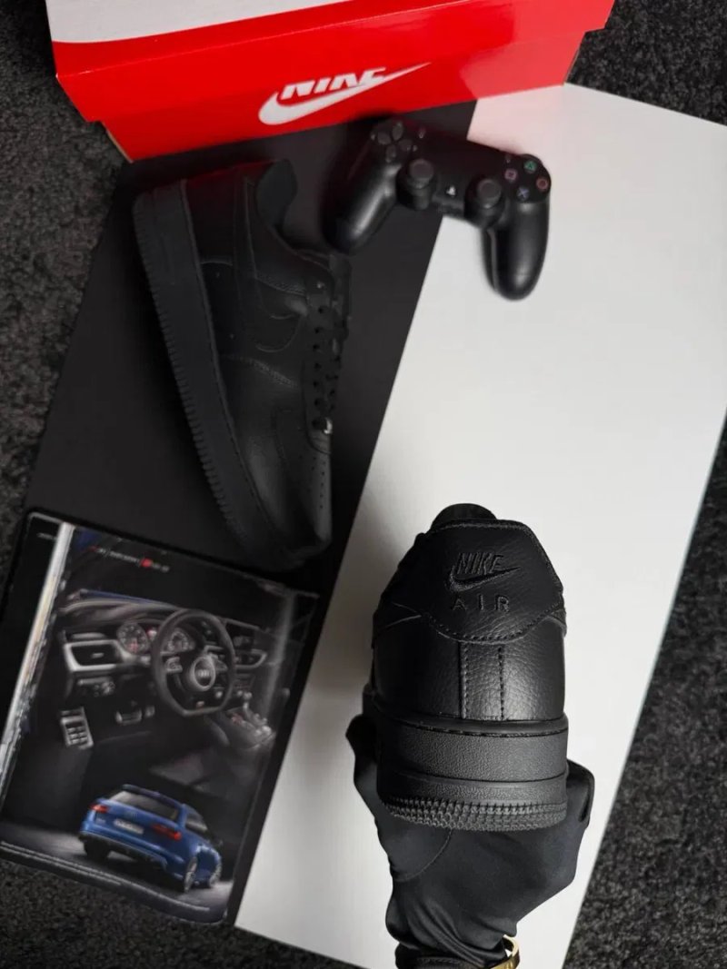 Чоловічі кросівки найк аір форс Nike Air Force 1 '07 M Black  [41-45] — фото 5