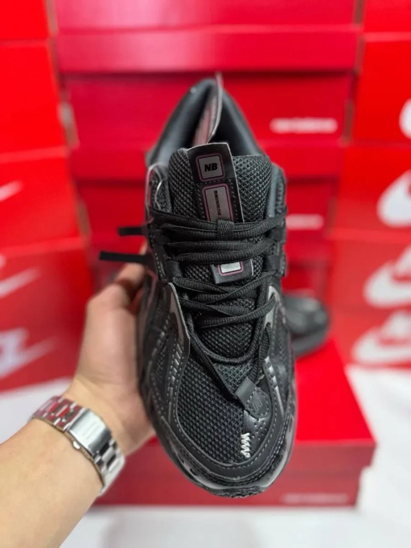 Чоловічі кросівки New Balance 1906A Black Silver — фото 4