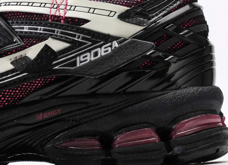 Чоловічі кросівки New Balance 1906A Dragon Berry ‘2025 Розміри 40-45 — фото 7