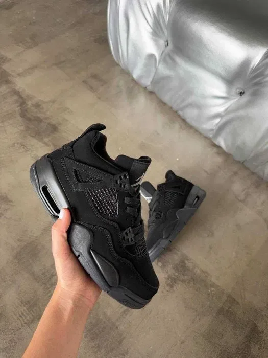 Чоловічі кросівки Nike Air Jordan Retro 4 "Black Cat" Розміри 40-45 — фото 2