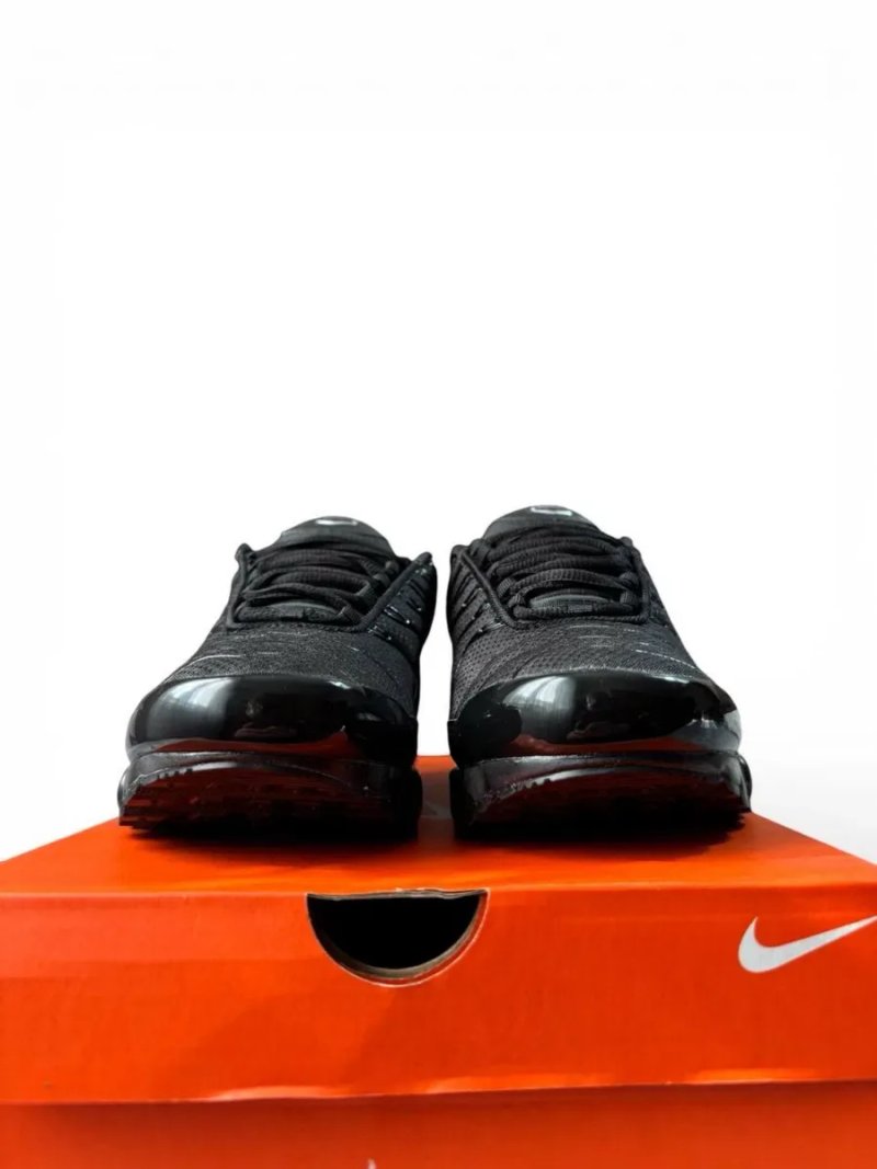 Чоловічі кросівки Nike Air Max Plus Tn, Black — фото 3