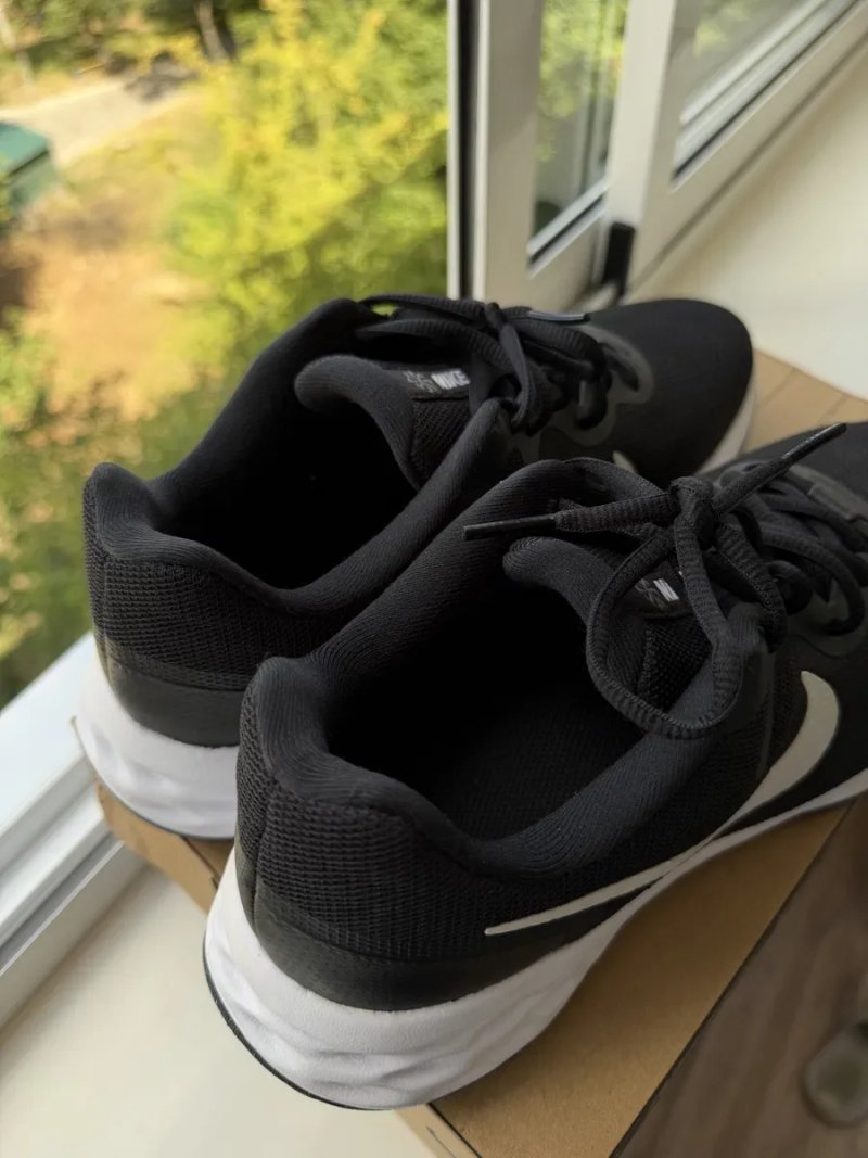 Чоловічі кросівки Nike revolution 6 — фото 7