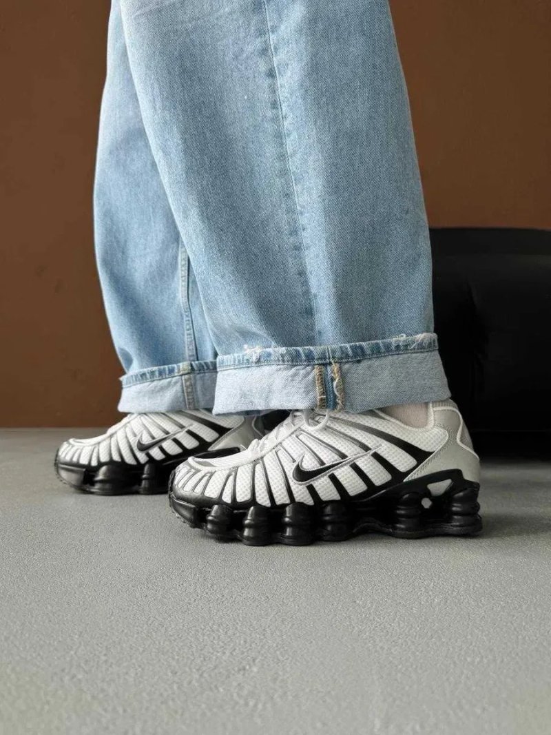 Чоловічі кросівки Nike Shox TL "Black/White" Розміри 40-45 — фото 6