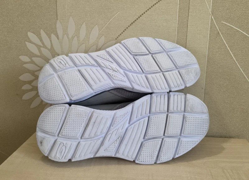 Чоловічі кросівки сліпони Skechers оригінал розмір 43 — фото 6