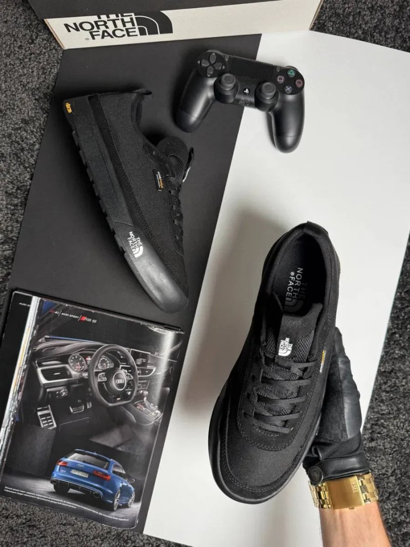 Чоловічі кроссівки The North Face Clyffe Trainers Dark Grey Black [41-45] — фото 2
