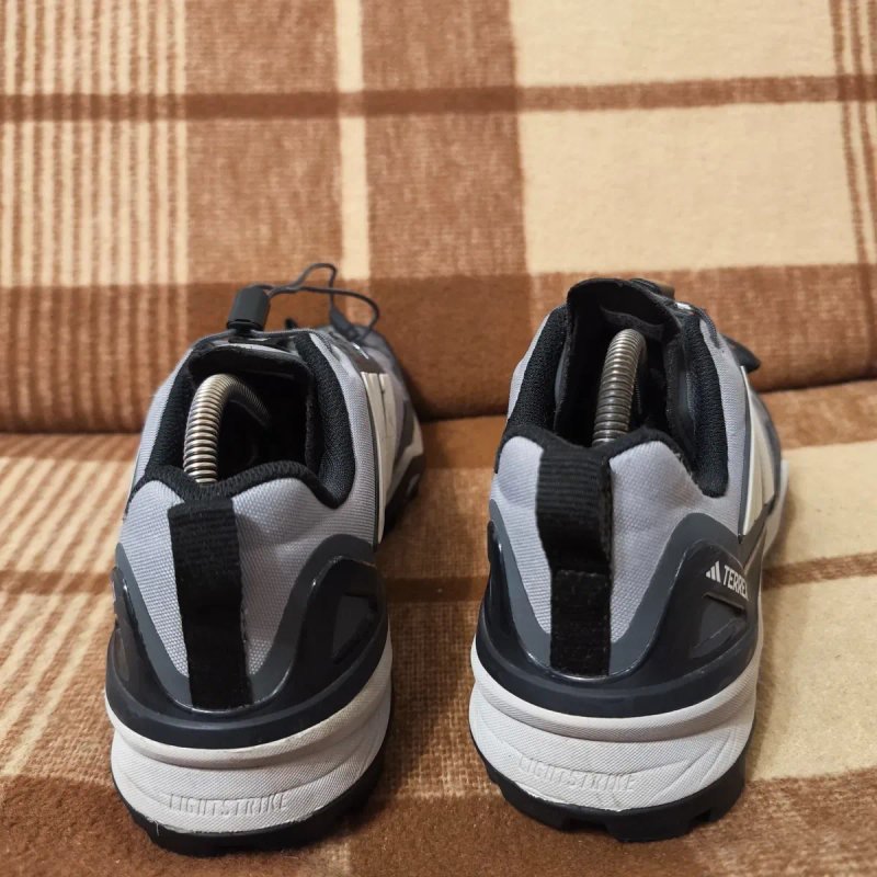 Чоловічі трекінгові кросівки adidas terrex gore-tex — фото 3