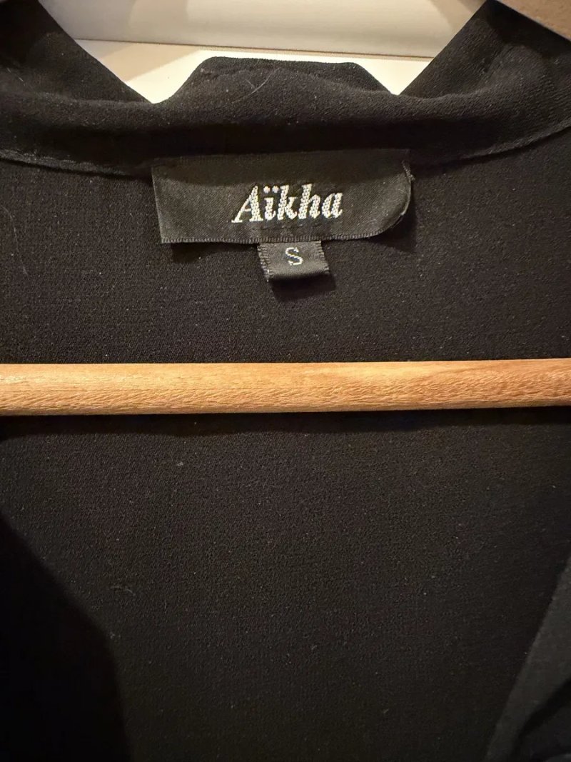 Чорна сукня-сорочка Aikha — фото 3