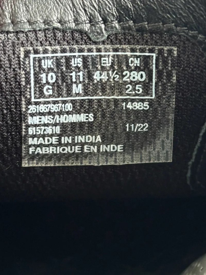 Чорні Чоловічі Замшеві Мокасини Clarks Court Lite Wally Black Size 44 Розмір Туфлі Топсайдери Мешти Класичний Дизайн Із Комфортом Кросівок Оригінал — фото 6