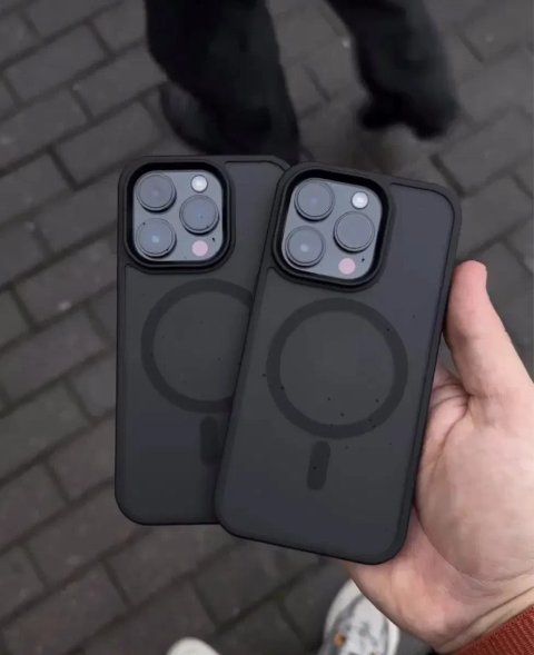Чорний матовий чохол на айфон iPhone