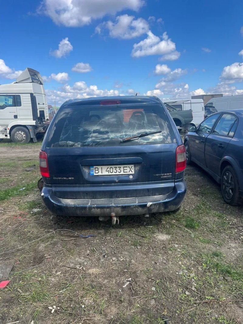 Chrysler Voyager 2.5 дизель — фото 4