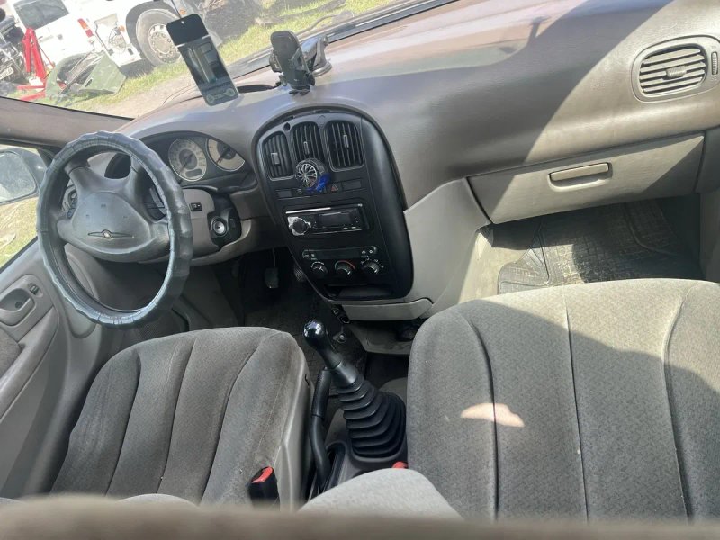 Chrysler Voyager 2.5 дизель — фото 5