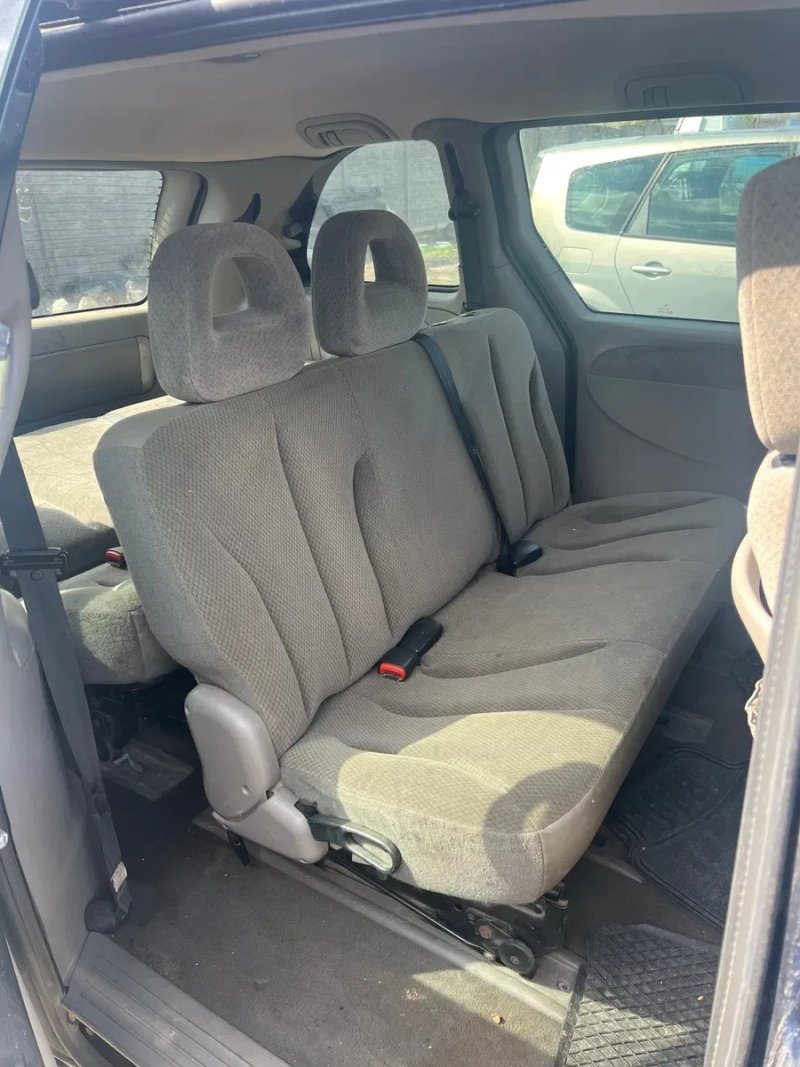 Chrysler Voyager 2.5 дизель — фото 6